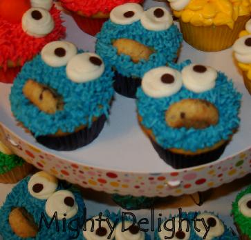cokkie monster cupcakes